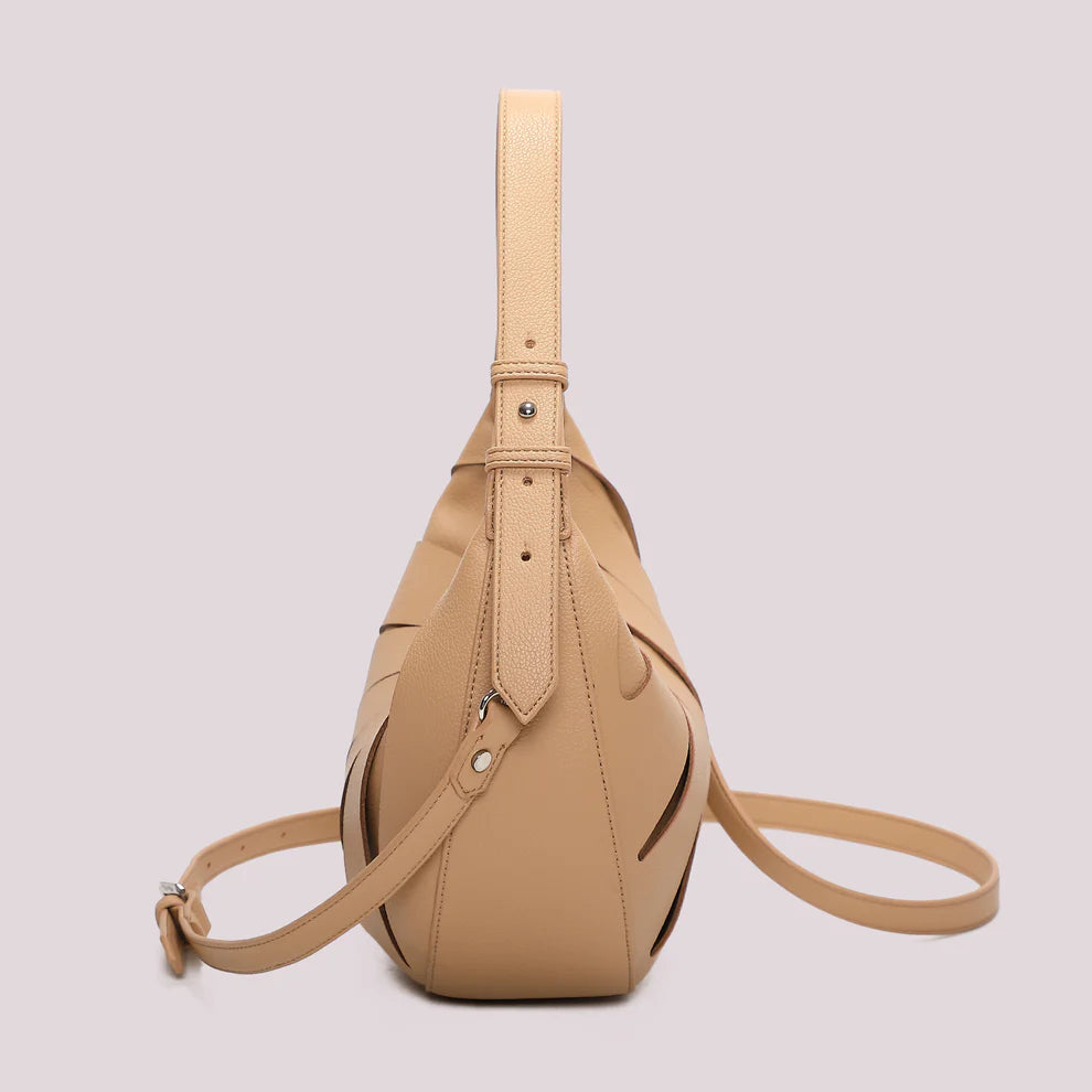 BORSA CON TAGLI DIAGONALI MIMI' MUA'